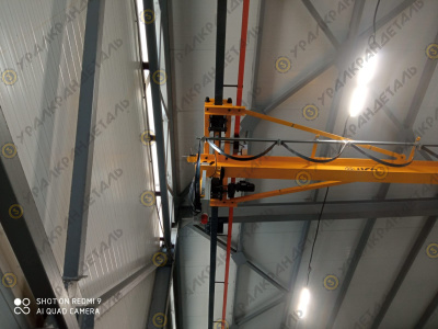 Изолированный гибкий рельс 4Р 16/50А